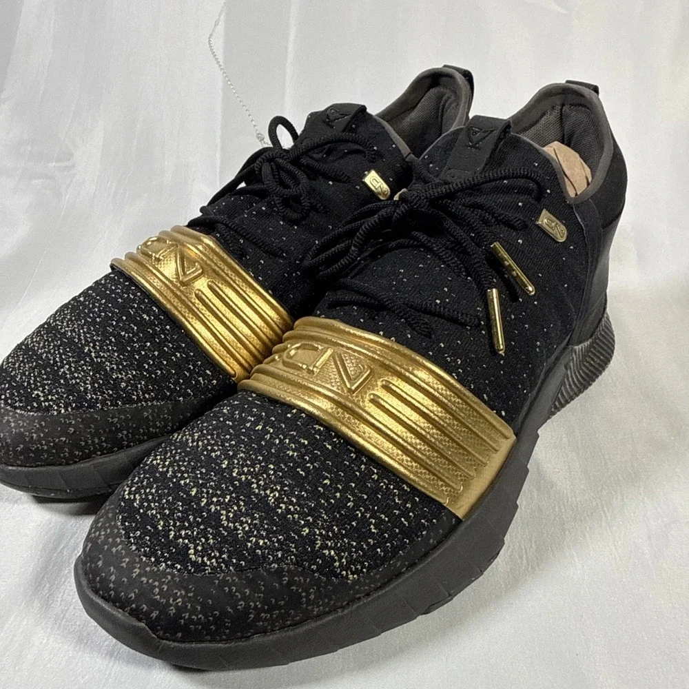 Under Armour UA C1N TR Mens 10.5 Black Gold Athletic Sneakers 3000233-001